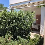 Ficomoro Surf House