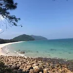 Nha Nghi Phuong Thao