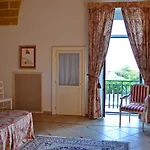 Beautiful Property In The Heart Of Gallipoli