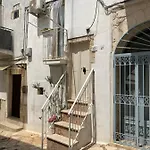 Meua! Ostuni