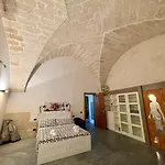 Villa Holis