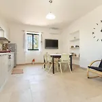 Trullo Carsico By Itriahomes