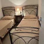 Villa Naomi