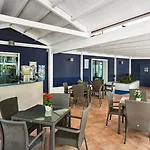 Ticho'S Greenblu Hotel
