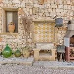 Casale Lucia