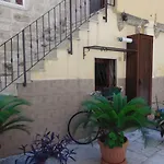 Mea House And Room 2019