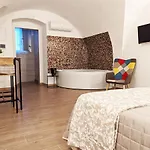 Ravi Romantic Jacuzzi Suite