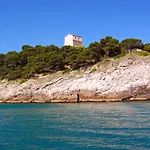 Villa Ulimare Family Residence