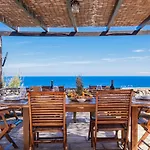 Villa Mediterranee Luxury Sea View