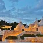 Trulli Dei Carrubi: Villa W/ Infinity Edge Private Pool, 500+Sqm Terraces