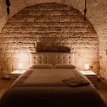A Stare - Stone Apartment In The Historic Center - Molfetta