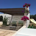 Dimora Antonella - Ostuni 4 Seasons - Splendid Villa Depandance With Private Swimming Pool
