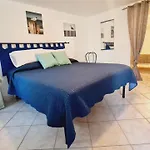 Ambra House
