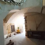 Palazzo Saraceno Apartments-Antica Mangiatoia