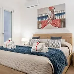 Donna Teresa Central & Cozy Apartment