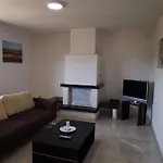Villa Lomartire, Sava, Near The Sea