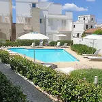 Lucrezia Apartments Con Piscina Nel Cuore Del Salento
