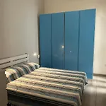 A 100Metri Dal Mare Difronte Alla Torre Saracena.