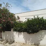 Appartamento Turistico A Santa Maria Al Bagno - Salento Puglia A 150 Mt Dal Mare