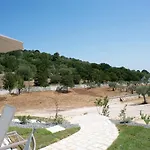 Charming Holiday Home With Annex And Pool Near Cisternino