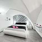 Relax House