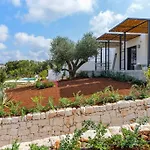 Trullo Dei Mori, Sea View Villa With Swimming Pool