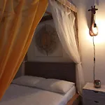 La Casetta Di Zoe Apartment