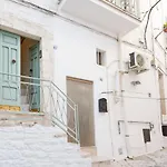 Nido D'Agosto Central Studio