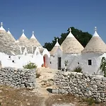 Trulli Settarte Con Piscina