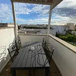 Design House & Terrace Nardo