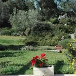 Casa Nel Verde Con Giardino E Piscina Privata