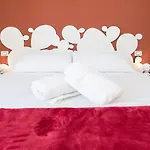 Center House Rooms