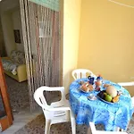 Trilocale In Centro A 50 Mt Mare