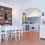 Villa Petrosa, Pescoluse