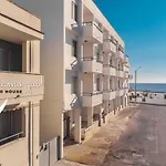 Delfino - Ampio Appartamento A 40 Metri Dalla Spiaggia