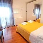 Wow Waterfront Apartment - Bari Fesca