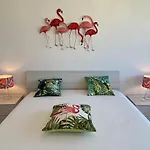 Tropical Apartment