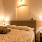 Petralu By La Puglia In Un Trullo