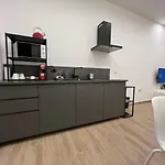 Citywise Vittorio - Independent Apartment Near Bari Central Station