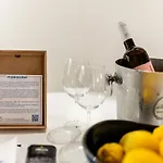 Old Court Luxury Suite&Spa By Monholiday