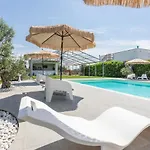 Trullo Con Piscina Privata
