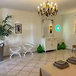 Casa Bougainville