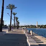 P4T Holidays Home - City Center
