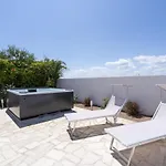 Seaside House With Jacuzzi By Wonderful Italy