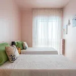 Sea Shell Airy & Roomy Apartment