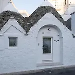 Rosa Trulli Suite