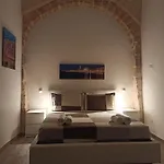 Bari White House
