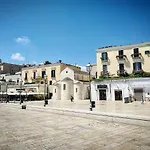 M. Szwed. Guest House Old Bari