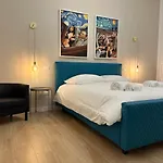 Nouvelle Vag - Apartment & Room