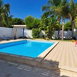 Anna Villetta Con Piscina